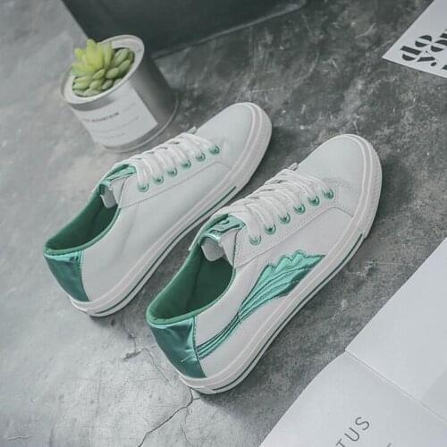 Little White Shoes Female 2018 Spring and Autumn New Korean Version of Flat Bottom Wild Casual Shoes Color Matching Shoes Women