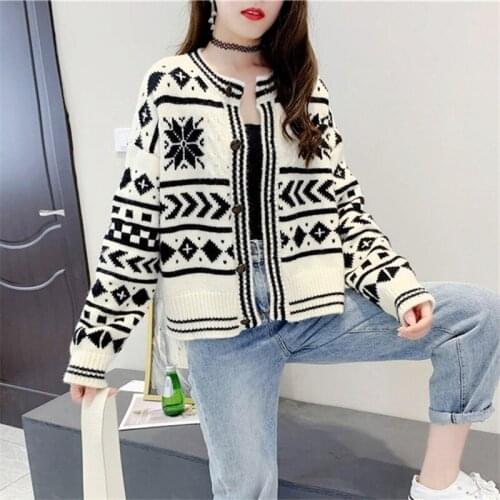New Korean Sweater Cardigan Women Autumn and Winter All-match Hong Kong Flavor Retro Slim Short Top Knitted Jacket