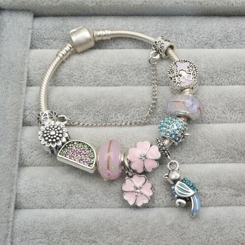 Tibetan Silver Plate Jewelry Pink Flower Charm Bracelet DIY Petal Glass Beads Exquisite Ladies Bracelet Gift Jewelry