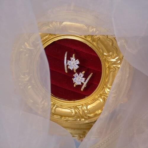 Shiny Side New Accessories Crystal Flower Stud Earrings for Women Fashion Jewelry Simple Style Zirconia Small Earrings