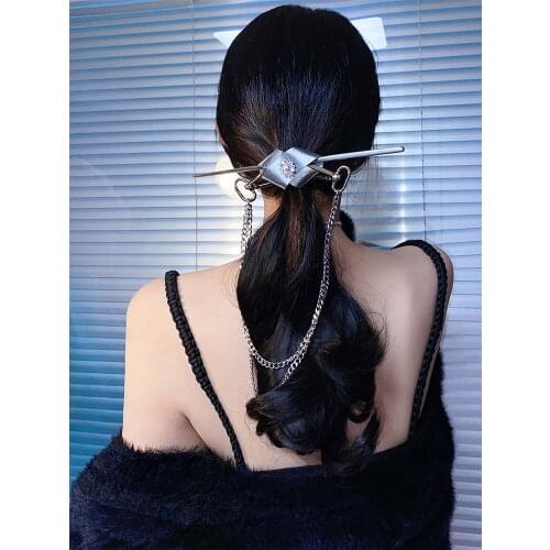 FFLACELL 2021 Retro Niche Design Silver Color Gray Shiny Zircon Transform Chain Bow Hairpin Hair Sticks Accessories For Women