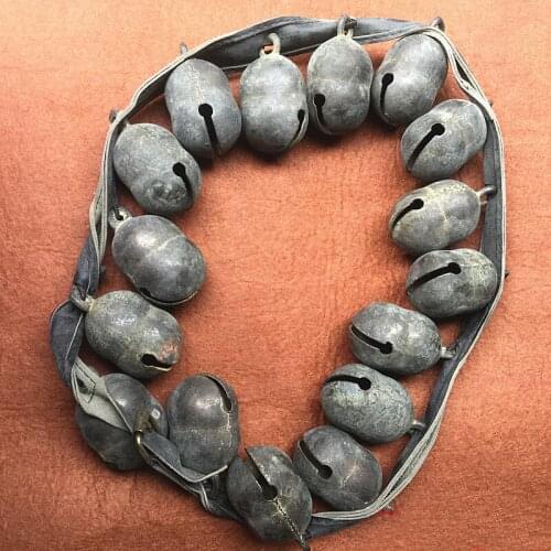 Exquisite old-fashioned copper bell, Plain horse bell, A string of 16