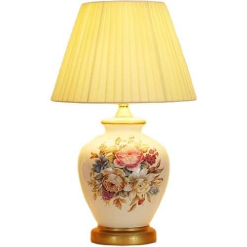 Euopean Ceramic Led Dimmer Table Lamp Wedding Foyer Bedside Modern Romantic Porcelain Desk Lights 1834
