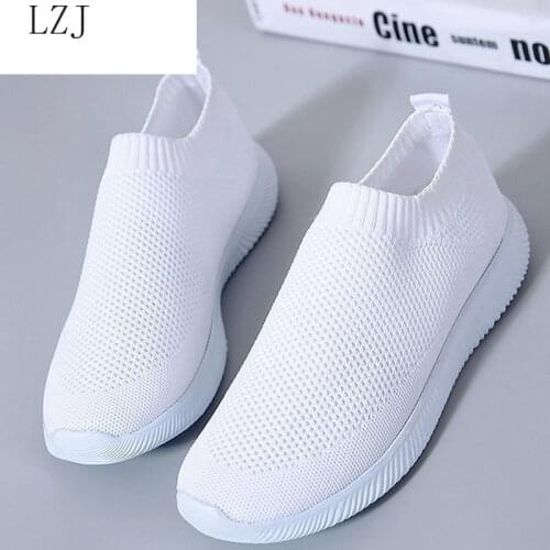 Women shoes 2019 knitted slip on female flat shoes tenis feminino casual mesh walking footwear sneakers women vulcanize shoes