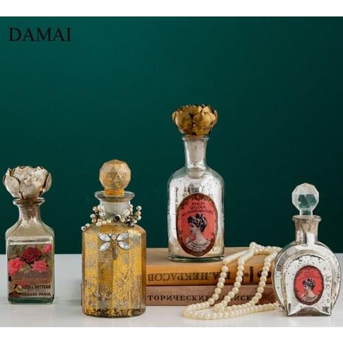 European Vintage Glass Perfume Bottle DIY Feather Crystal Lid Decorative Dressing Table Aroma Diffuser Bottle Home Decoration