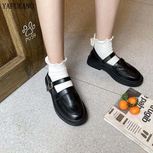 2020 Autumn Female Retro Buckle Strap Shoes For Women Round Toe Platform Flat Female PU Leather Casual Black comfortable Shoes