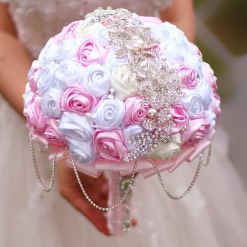 Bride 's holding flowers, New arrival Romantic Wedding White pink Rose Bouquet,tassel Rhinestone chain bridal brooch bouquets