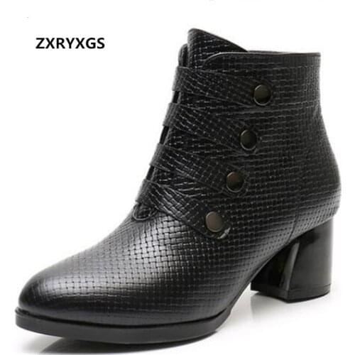 Hot 2021 New High Quality Cowhide Autumn and Winter Boots Thick Heels Martin Boots Fashion Shoes Shoes Size 33-43 Womans Boots