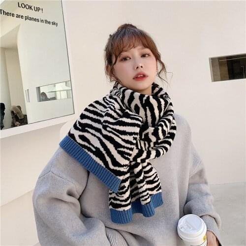 Zebra Pattern Winter Scarf Women Knitting Imitation Cashmere Designer Leopard Scarf Ponchos Capes Fashion Luxury Shawl Animal