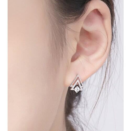 S925 sterling silver ladies beautiful earrings popular in Europe and America, elegant ladies holiday gifts