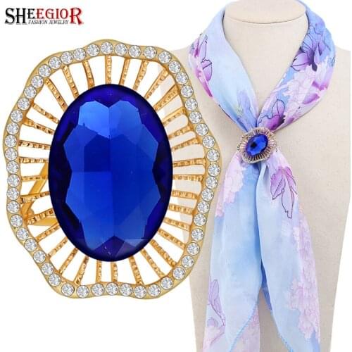 SHEEGIOR Lovely Flower Scarf Buckle Brooch Women Accessories Gold 3-Buckle Hollow Ellipse Rhinestone Silk Scarf Brooches Jewelry
