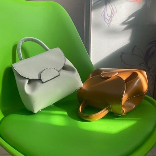 New 21 shoulder diagonal leather niche online celebrity portable super fire handbag cowhide Joker fashion