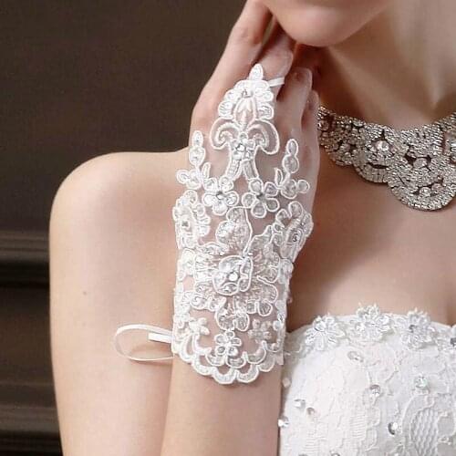 New Design Lace Sequines Beaded Bridal Gloves For Wedding Dresses Fingerless