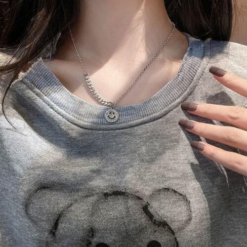 Fashion Sliver Color Hip Hop Necklace For Women Men Jewelry Punk Happy Smiling Face Pendant Necklace Accessories
