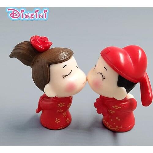 Chinese Bride Groom Miniature Model Red Lover Figurines Wedding Doll Miniatures Couple home Garden Decoration Girl toy gift