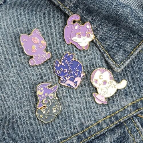 New Product Personality Fashion Cartoon Animal Brooch Creative Wizard Cat Cute White Cat Playful Alloy Brooch Neutral Ins Style