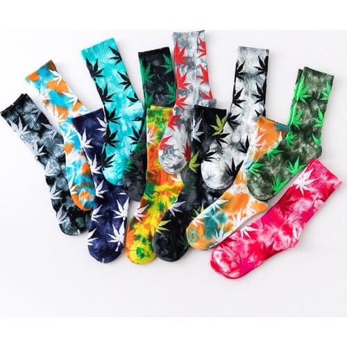 Novelty Tie-dye Maple Leaf Printed Socks for Women Lovers' Cotton Harajuku Autumn Breathable Funny Short Socks Unisex calcetines