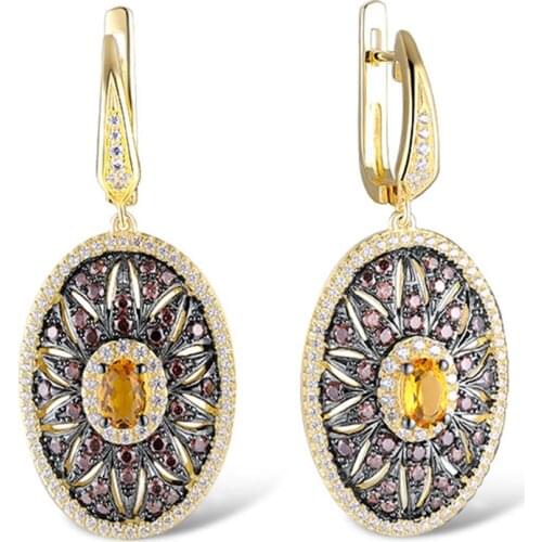 VALTERA Dangle Earrings