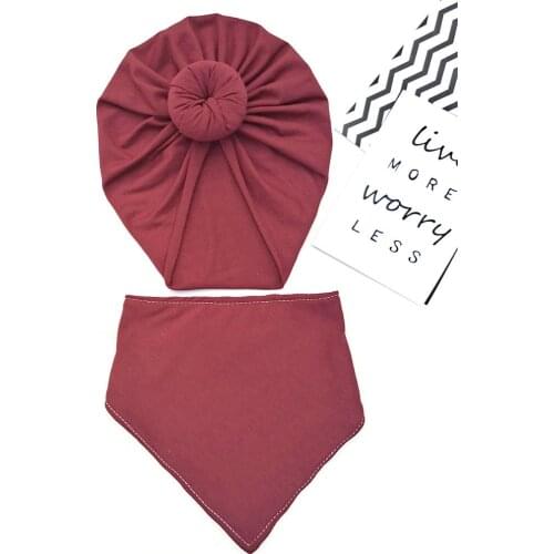 Lovely Donut Newborn Cap and Bib Set Solid Color Knitting Cotton Infant Scarf Apron Fashion Handmade Round Ball Baby Indian Hats