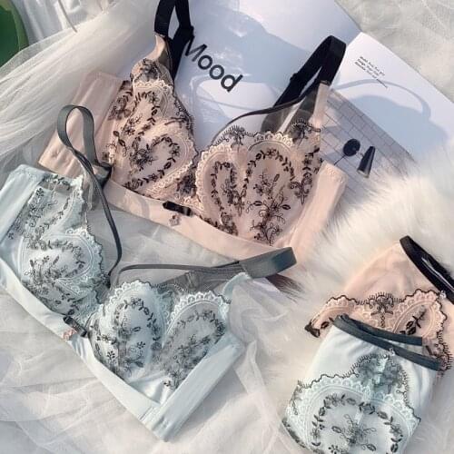 New Ultra-thin Womens Underwear, Exquisite Embroidery, Sexy Soft Circle, Deep V Underwear, Ladies Gather and Adjust Bra Set