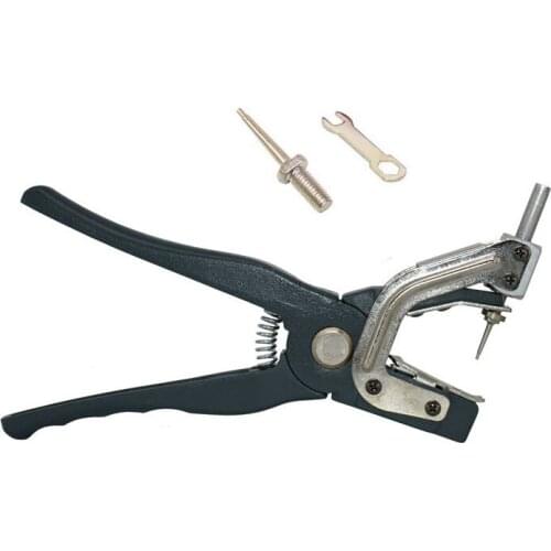 1 Pcs Livestock Tools Swine Cow Sheep Rabbit Ear Tag Identification Tool Animal Husbandry Veterinary Tool Ear Tag Pliers