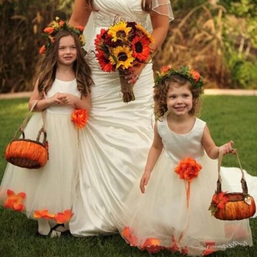 Sweet Mother and Daughter Dresses for Wedding Jewel Neck A Line Floor Length Ivory Flower Girl Dresses with Hand-made Flowers