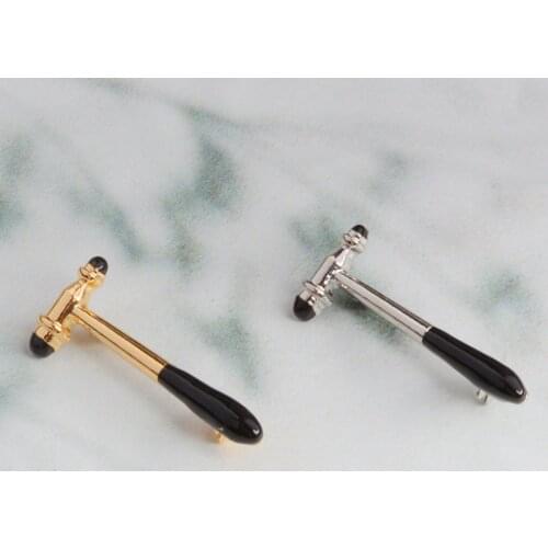 Reflex Hammer Pin Medical Jewelry Diagnostic Hammer Health Care Relaxation Message Tool Doctor Nurse Brooch