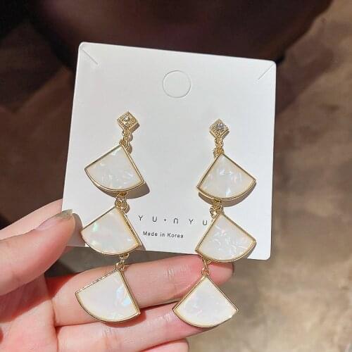 Fashion Fan Earrings New Arrival Long Fritillary Pendant Earring Brand Designer Women Statement Drop Earrings Luxury Jewelry