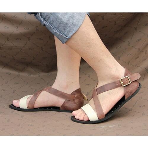 Vintage Style Outdoor Sandals for men Strap Soft leather Summer Beach Gladiators New Hot 2018