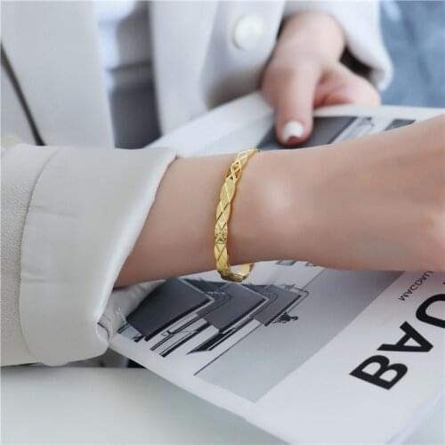 Cross Check X Classic Texture Buckle Bracelet Womens Normal Size Titanium Steel Man An Woman Gold-plated Argent Color Bangles