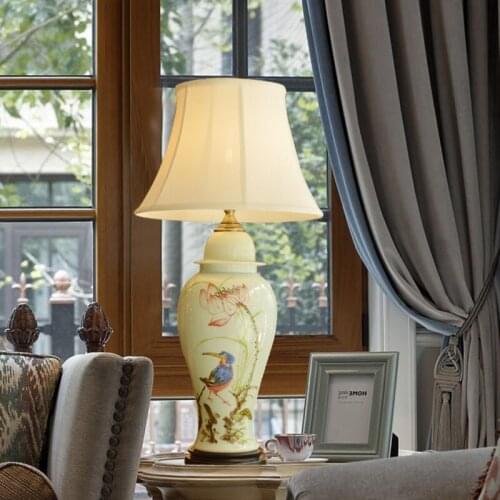 Ceramic Table Lamp New Chinese Shadow Green Hand-painted Flowers And Birds American Style Country Living Room Study Room lamp