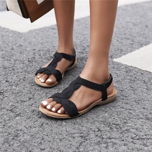 New 2020 Summer Women Sandals Flats Casual T-Strap Gladiator Sandals Fashion Bling Gold Silver Knitted Beach Flat Shoes Women