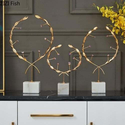Modern Creative Metal Wreath Crafts Amethyst Marble Base Wine Cabinet Porch Decoration Figurines European Luxury Home Decoration