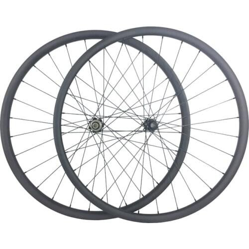 Light 1260g 29er MTB XC tubeless hookless 30mm asymmetric carbon wheels 24mm width Novatec D411SB D412SB 6 bolts straight pull