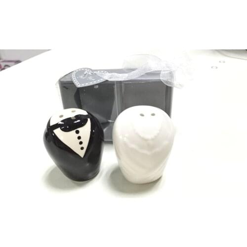 Wedding Supplies 100pcs=50 sets Ceramic Wedding Guests Gifts dress style Salt and Pepper Shakers Seasoning bottle kitchen tool