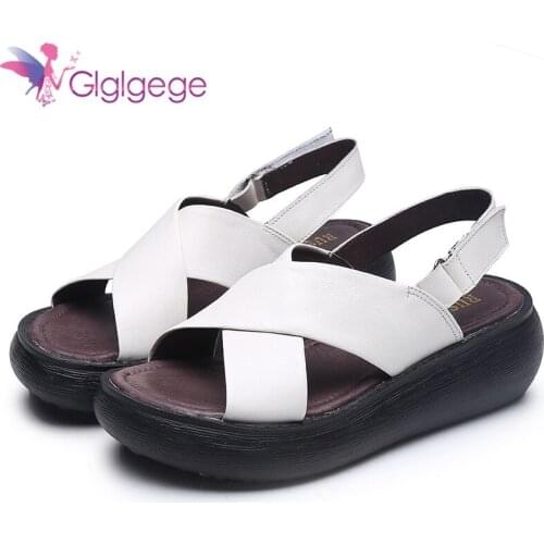 Hot 2021 New Fish Mouth Summer Cowhide Leather Sandals Flat Shoes Women Sandals Comfortable Soft Women Shoes Sandals Casual shoe