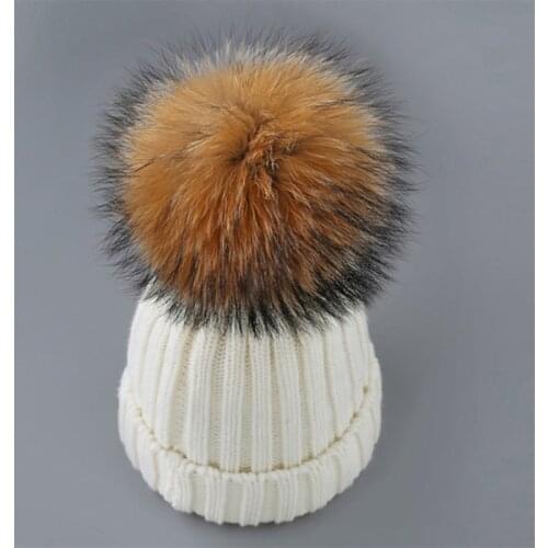 100% real raccoon fur pompon hats women winter ponpon caps fluffy big pompom skullies female pumpon knitted Beanie Adult girls