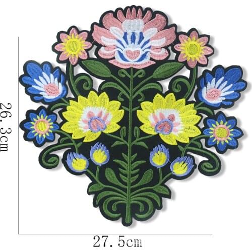 New Arrival Heart Shape Flower Embroidery Applique Patches for Clothing Iron on Patch Applique for DIY Clothes Sewing Craft