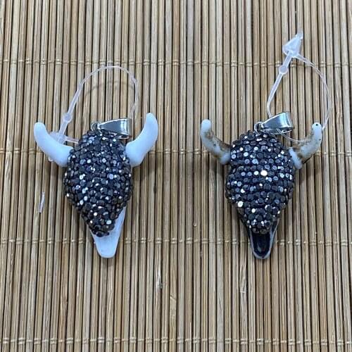 Resin Pendant Animal Bull Head Shape Diamond Inlaid Necklace Pendant Suitable for Jewelry Making Jewelry Bracelet Accessories