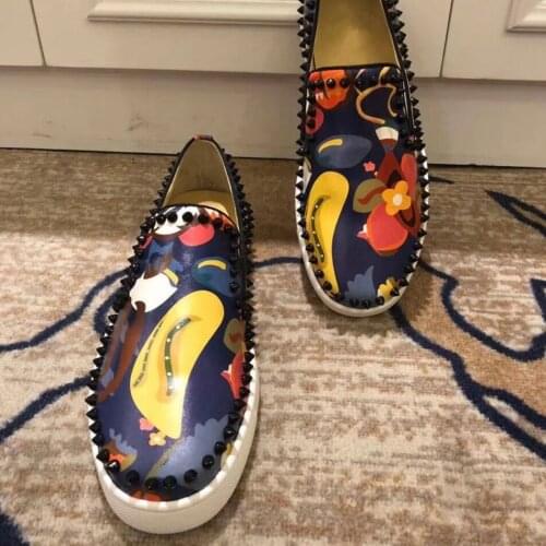 Man Loafers Flat shoes for men Luxury designer Spikes Leather Shoes Male wedding dress prom Homecoming zapatos de novio Summer