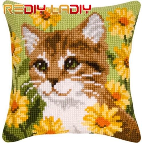 Cross Stitch Cushion Playing Kitten Make Your Own Pillow DIY Chunky Cross Stitch Kit Pre-Printed Canvas Acrylic Yarn Pillow Case