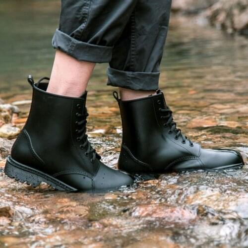 Fashion Mens Martin Rain Shoes Mens Frosted Anti Slip Wear Resistant Rain Boots PVC Rubber Shoes Casual Short Mens Rainboots