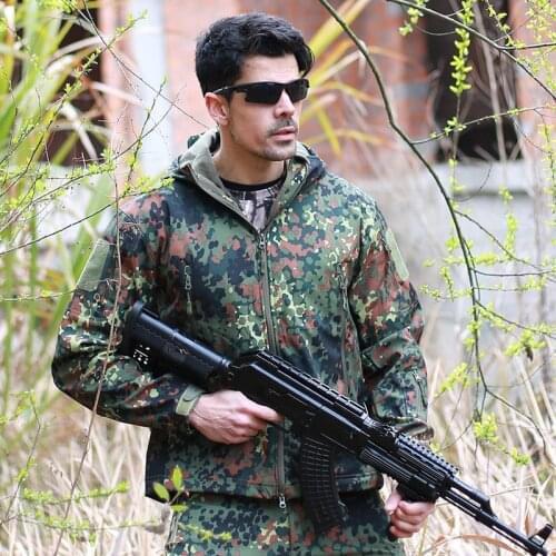 Qiu dong season tactical camouflage fatigues ski-wear, the special soft shell male outdoor leisure mountaineering wear