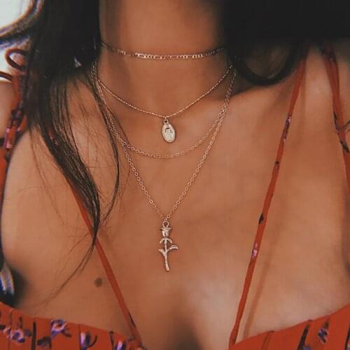 4 Pcs/Set Boho Virgin Mary Flowers Chain Pendant Multilayer Necklace Women Fashion Gold Clavicle Necklace Set Charm Lady Jewelry