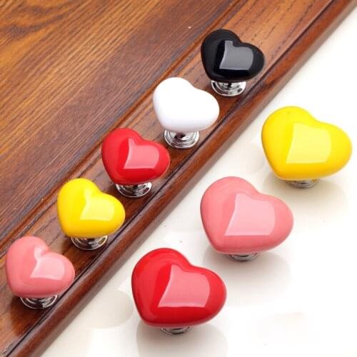 5x Kids Room Cute Ceramic Porcelain Love Heart Shaped Knobs Handles Kitchen Cabinet Dresser Drawer Pulls Knobs with Screws