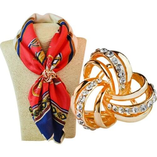 2020New Trendy Elegant Scarf Buckle Brooch Hijab Pins Rhinestone Zinc Alloy Three Round Broches For Women Gift S0007