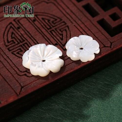 Seashell Flower Shape Charms 1Pc White Pick Size 10/12mm Smooth Side Shell Beads For Handmade Necklace DIY Jewelry Making 19083