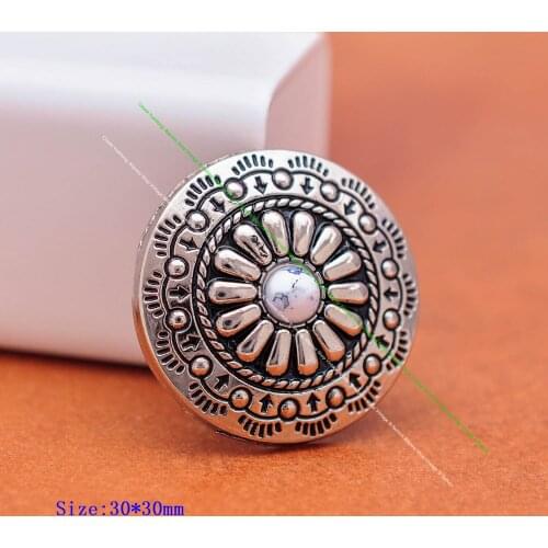 10pcs 30mm Silver Plated Southeast Tribal Floral Leathercraft Belt Hardware Saddle Tack Silver Leather Bag Concho ScrewbacK