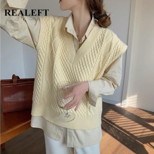 REALEFT 2021 Autumn Winter Sleeveless Sweater Vest for Women Vintage Knitting Vest Solid Color V Neck Casual Loose Ladies Tops
