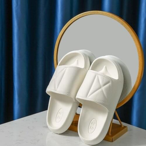 Women Platform Slippers Suitable Indoor and Outdoor Summer Women Shoes Swimming Pool Leisure Women Anti-slip Thick Slippers